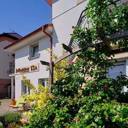 Goscinne Malibu